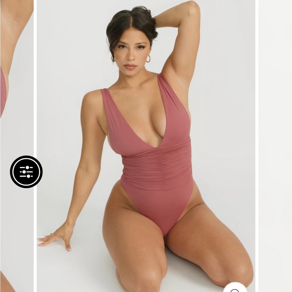 NWT Riot Swim Echo Moderate Coverage in Rouge XS - Picture 2 of 6